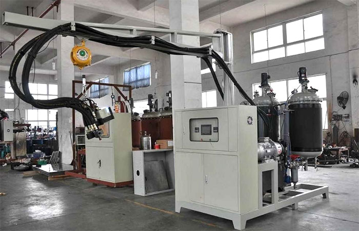 高壓發(fā)泡機